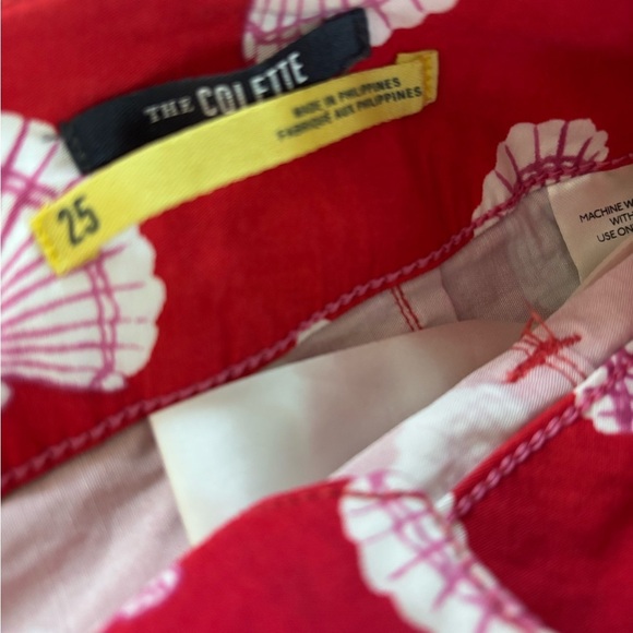 Anthropologie Maeve Red Pants with White Shell Pattern - Picture 4 of 6